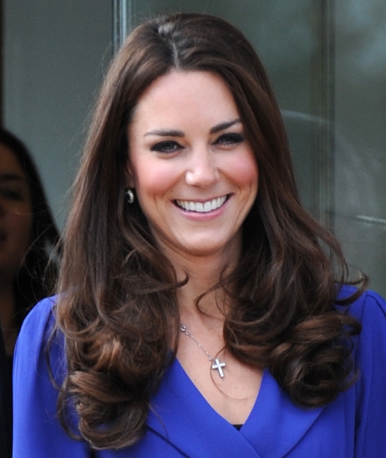 Kate's classic brunette waves. 